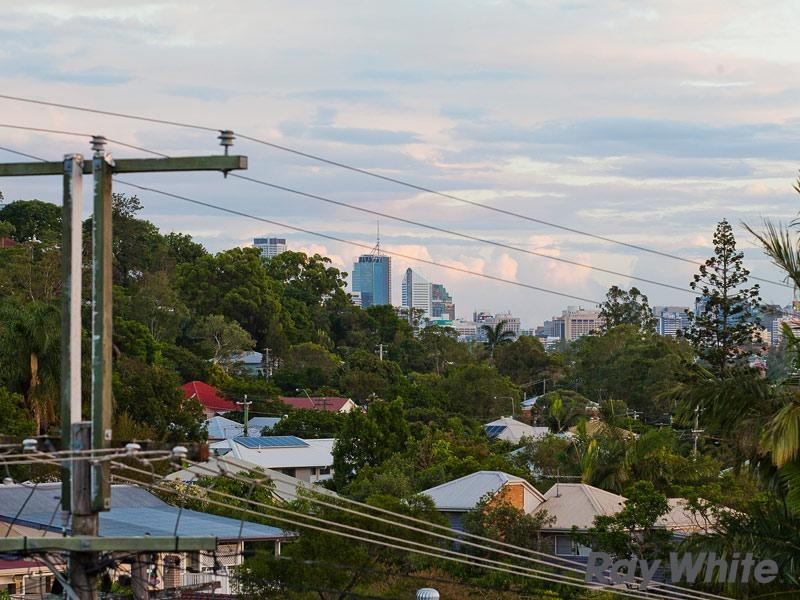 44 Gracemere Street, Newmarket QLD 4051