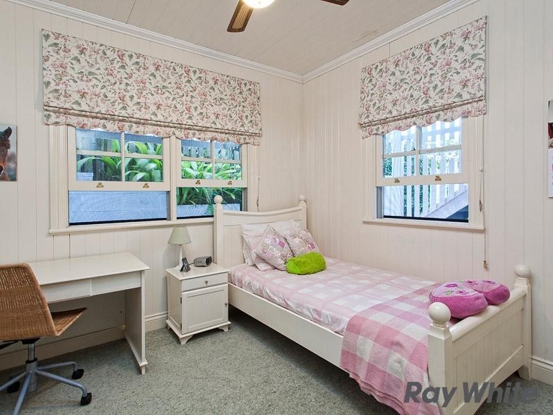 44 Gracemere Street, Newmarket QLD 4051