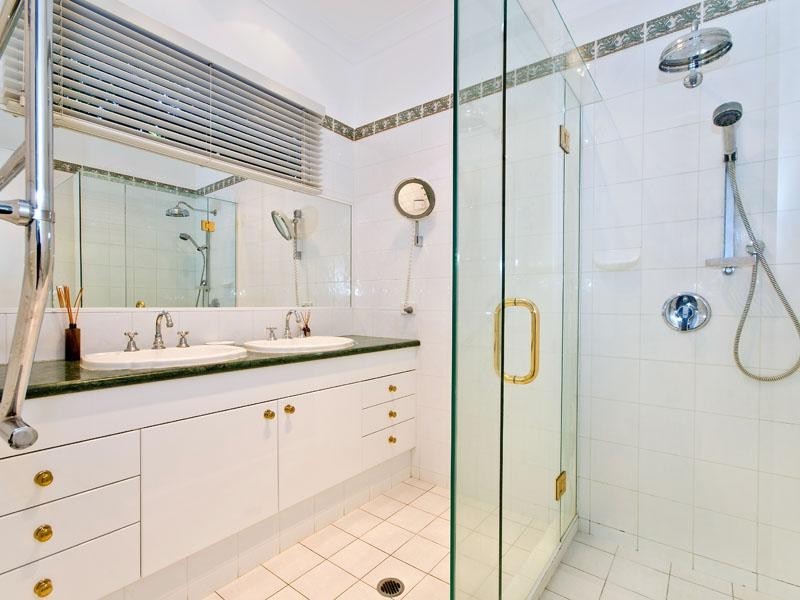 9 Dennison Street, Ascot QLD 4007