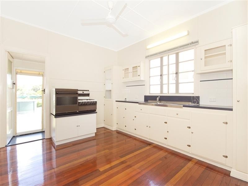 7 Conquest Street, Hendra QLD 4011