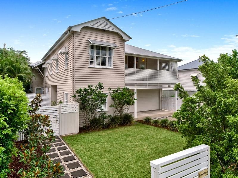 9 Emma Street, Wooloowin QLD 4030