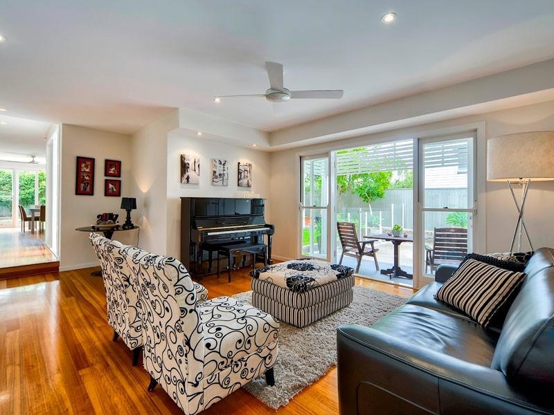 9 Emma Street, Wooloowin QLD 4030