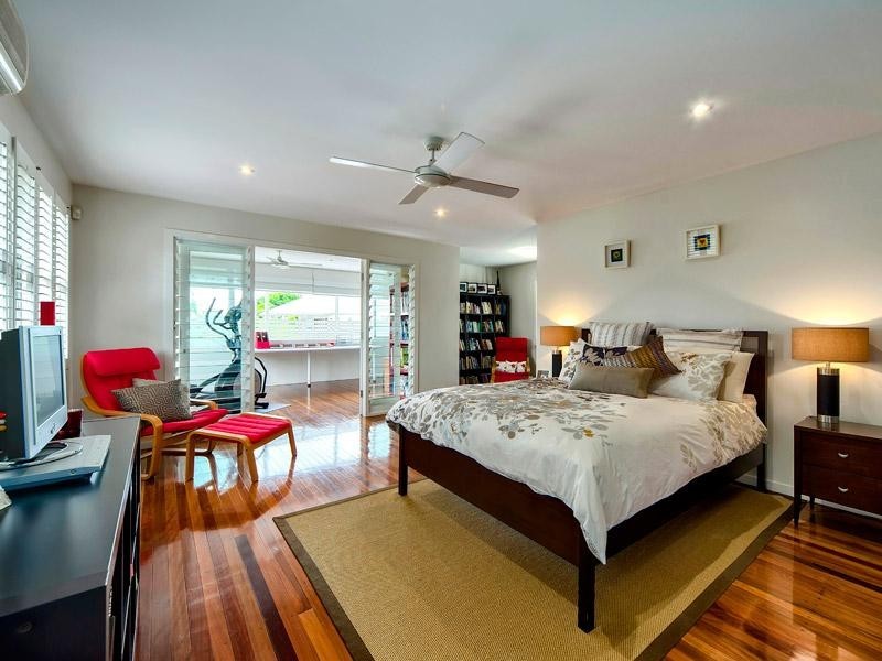 9 Emma Street, Wooloowin QLD 4030