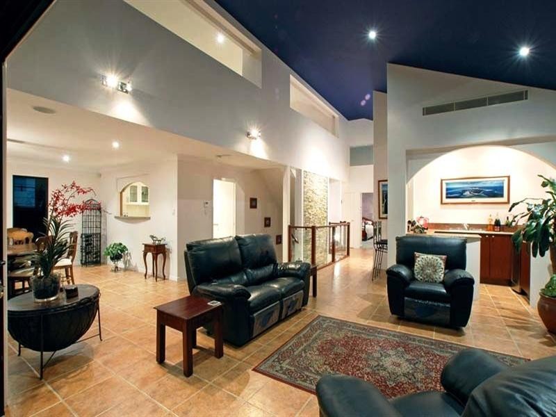 80 Oyster Point Esplanade, Scarborough QLD 4020