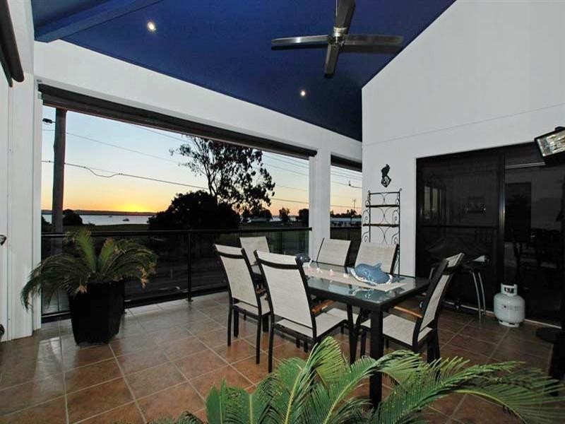 80 Oyster Point Esplanade, Scarborough QLD 4020