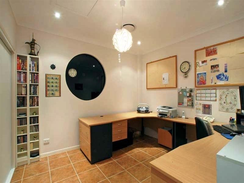 80 Oyster Point Esplanade, Scarborough QLD 4020