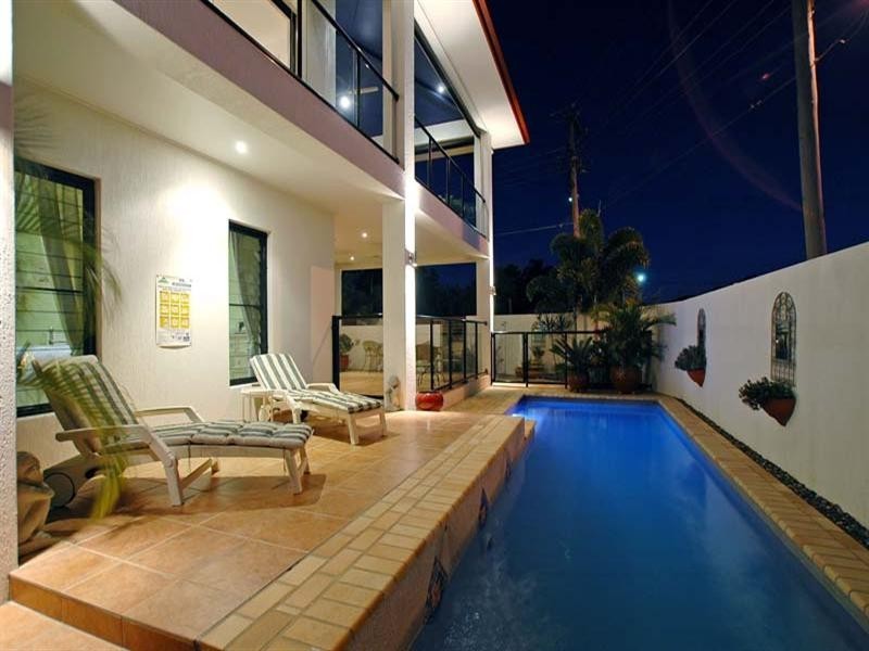 80 Oyster Point Esplanade, Scarborough QLD 4020