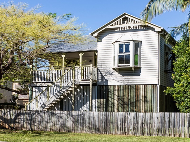 2 Mabel Street, Clayfield QLD 4011