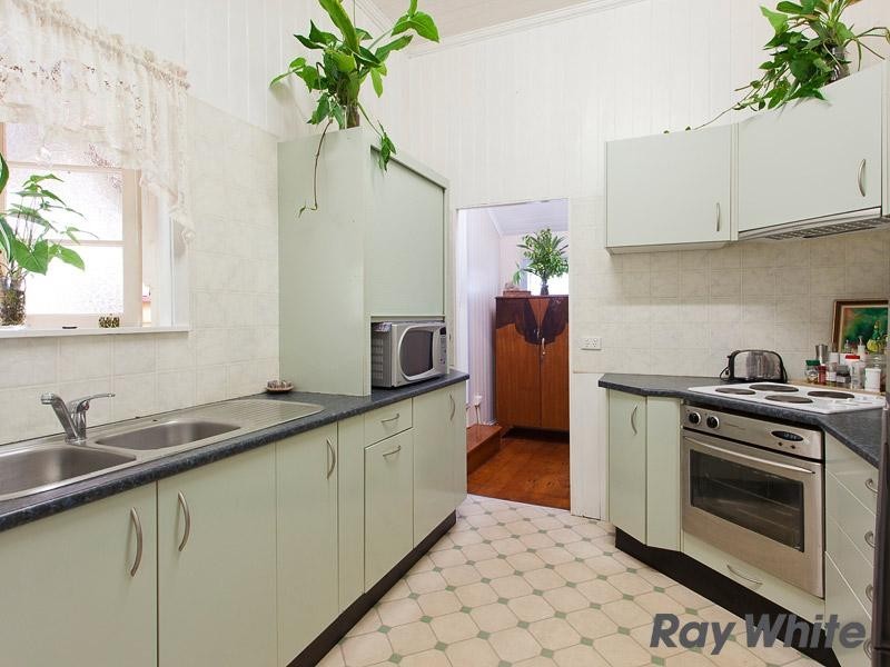 58 Le Geyt Street, Windsor QLD 4030