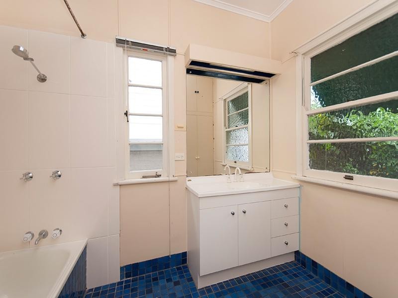 71 Riverton Street, Clayfield QLD 4011