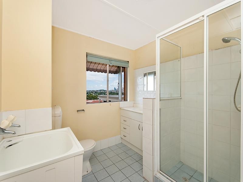 12/72 Markwell Street, Hamilton QLD 4007