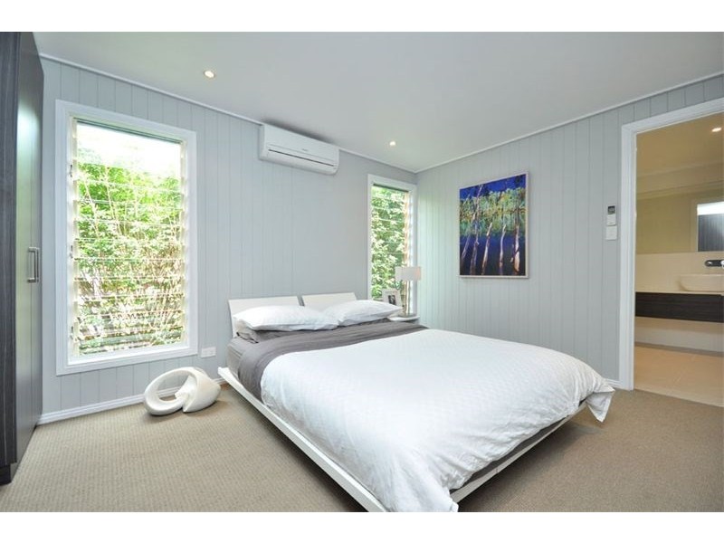 26 Fosbery Street, Windsor QLD 4030