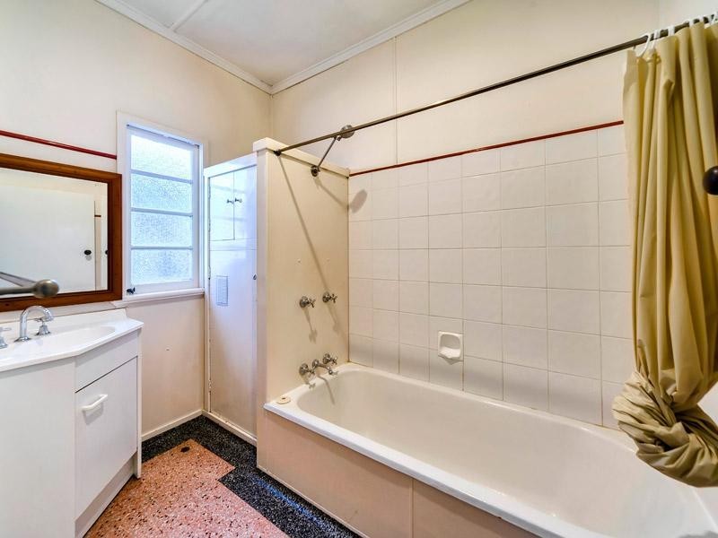 2/16 Rous Street, Hendra QLD 4011