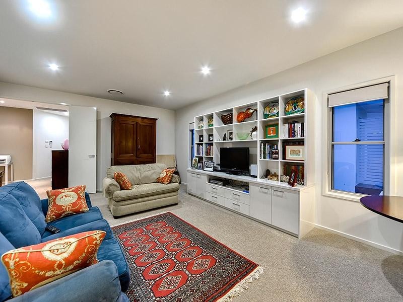 27 Burilda Street, Hendra QLD 4011