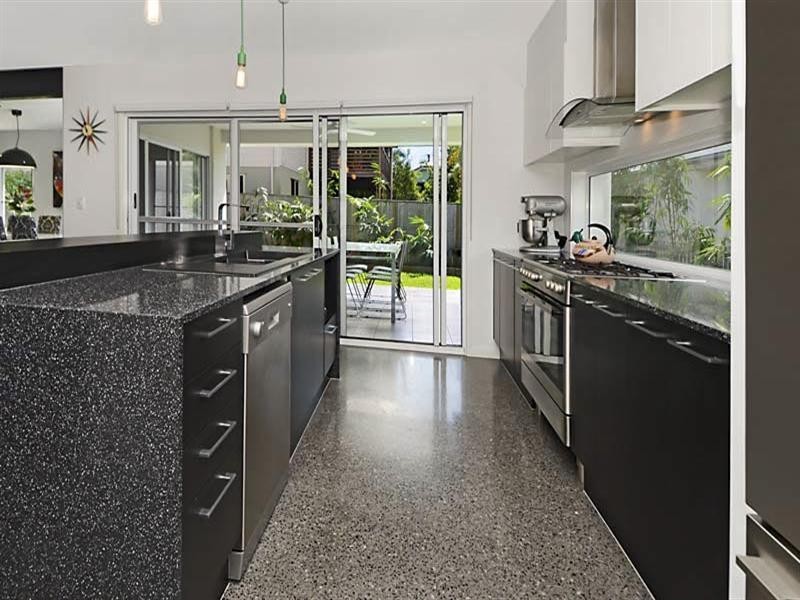 4 Williams Avenue, Hendra QLD 4011