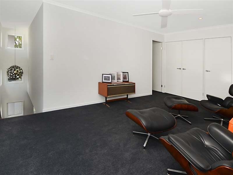 4 Williams Avenue, Hendra QLD 4011