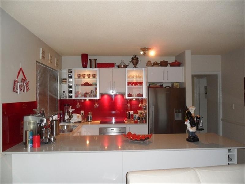 2/136 Kingsford Smith Drive, Hamilton QLD 4007