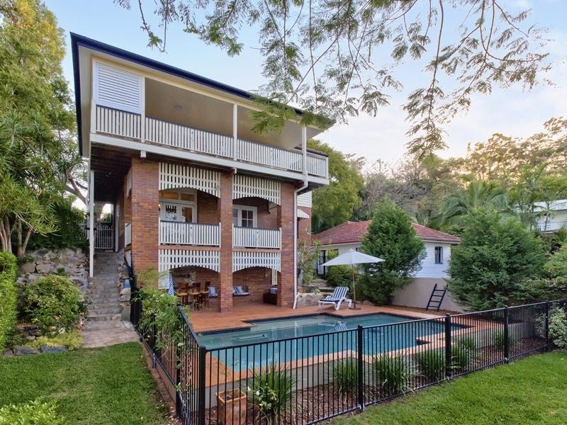 111 Constitution Road, Windsor QLD 4030