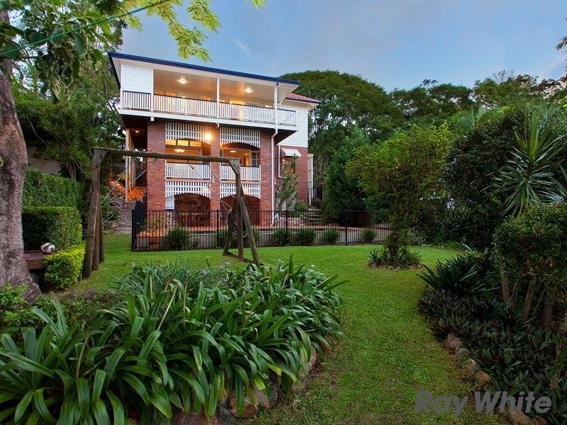 111 Constitution Road, Windsor QLD 4030