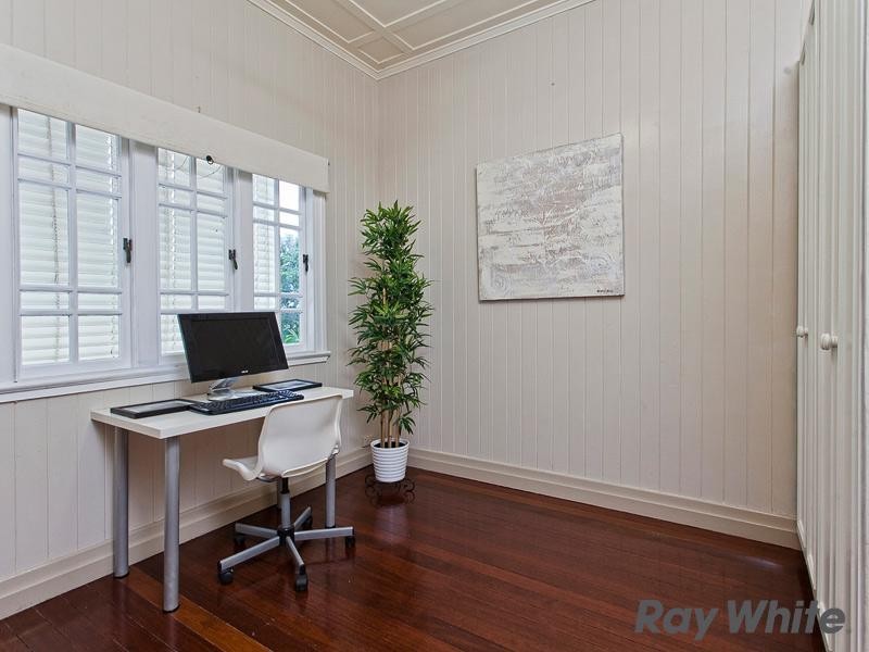 111 Constitution Road, Windsor QLD 4030