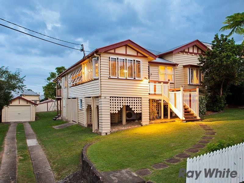 15 Annie Street, Windsor QLD 4030