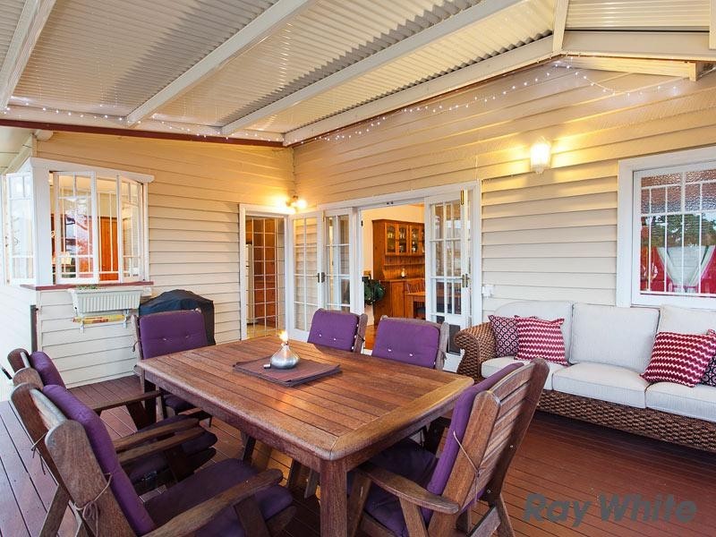 15 Annie Street, Windsor QLD 4030