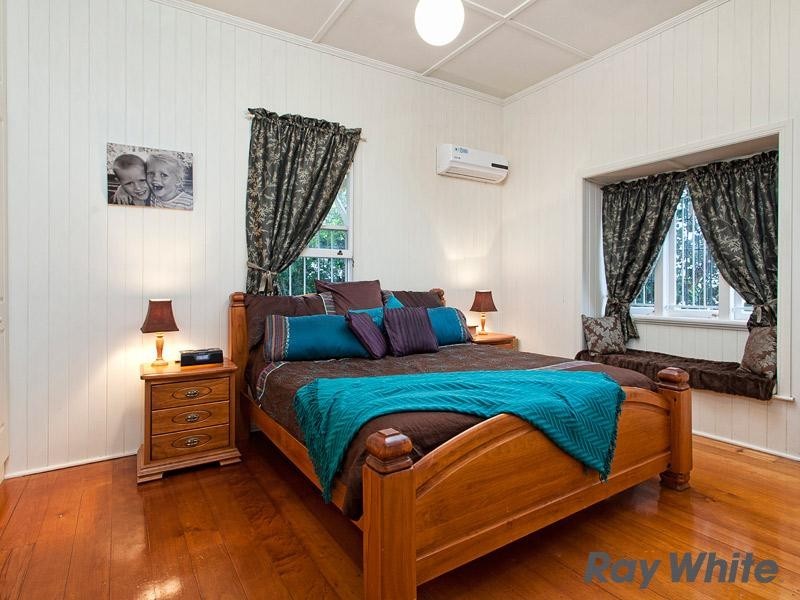 15 Annie Street, Windsor QLD 4030