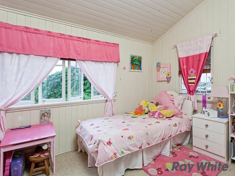 15 Annie Street, Windsor QLD 4030