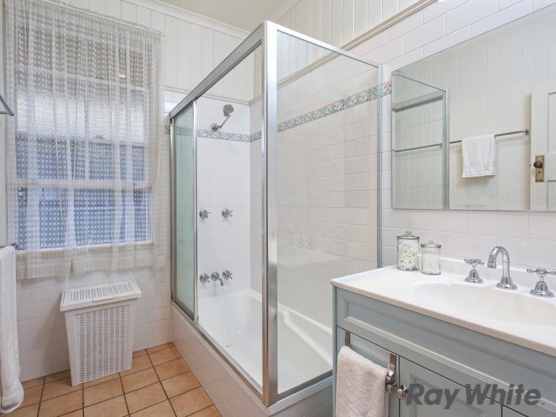 15 Annie Street, Windsor QLD 4030