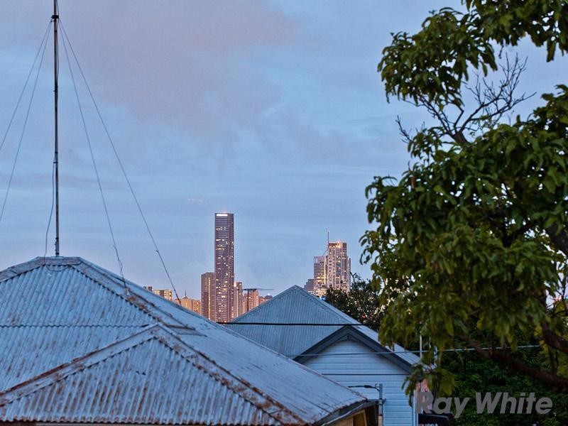 15 Annie Street, Windsor QLD 4030