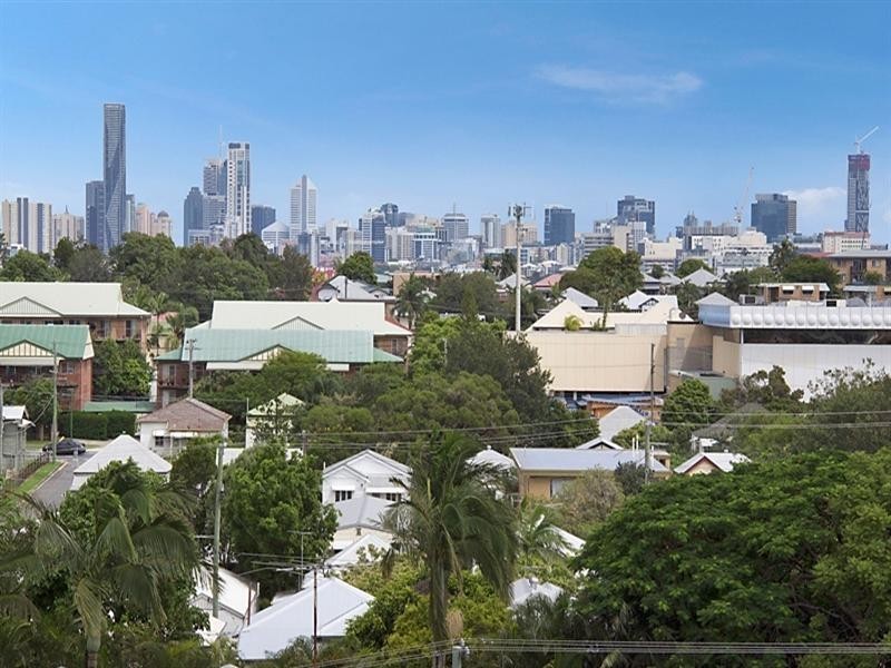 15 Norman Street, Wooloowin QLD 4030