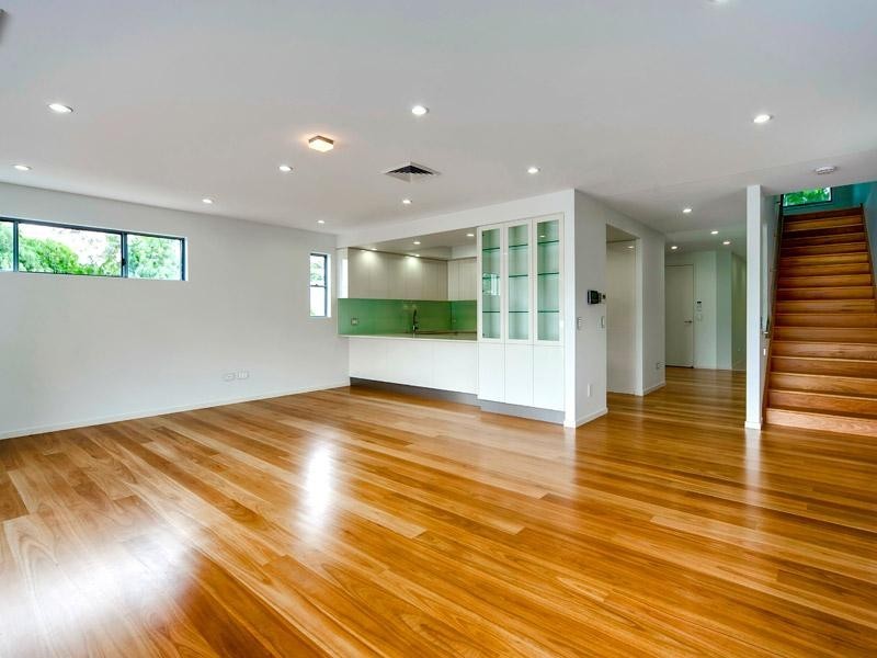 11 Pine Street, Hamilton QLD 4007