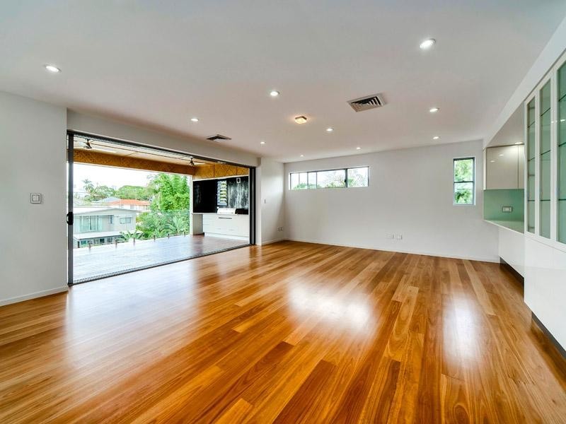 11 Pine Street, Hamilton QLD 4007