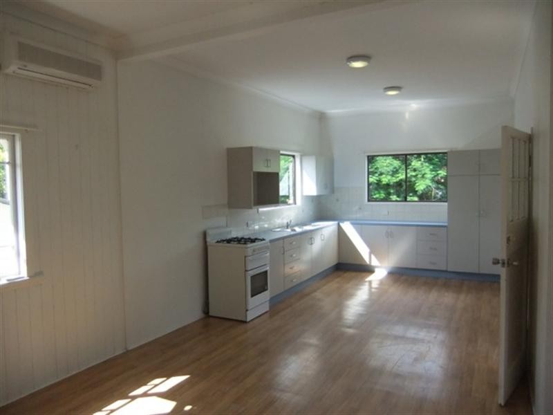 32 Stafford Road, Gordon Park QLD 4031