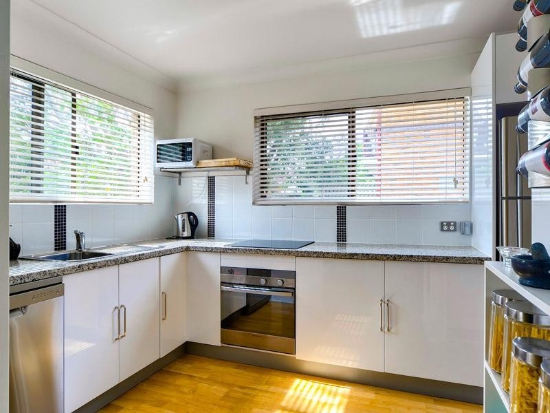 2/14 Onslow Street, Ascot QLD 4007