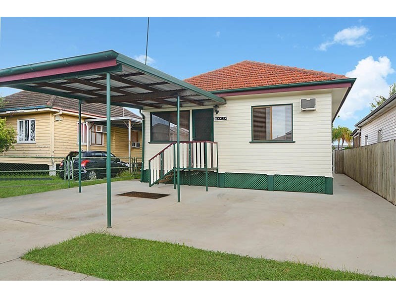 89 Raceview Avenue, Hendra QLD 4011