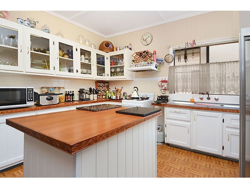 89 Raceview Avenue, Hendra QLD 4011