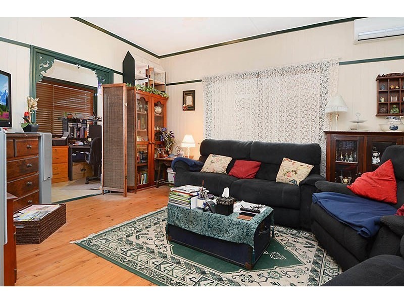 89 Raceview Avenue, Hendra QLD 4011