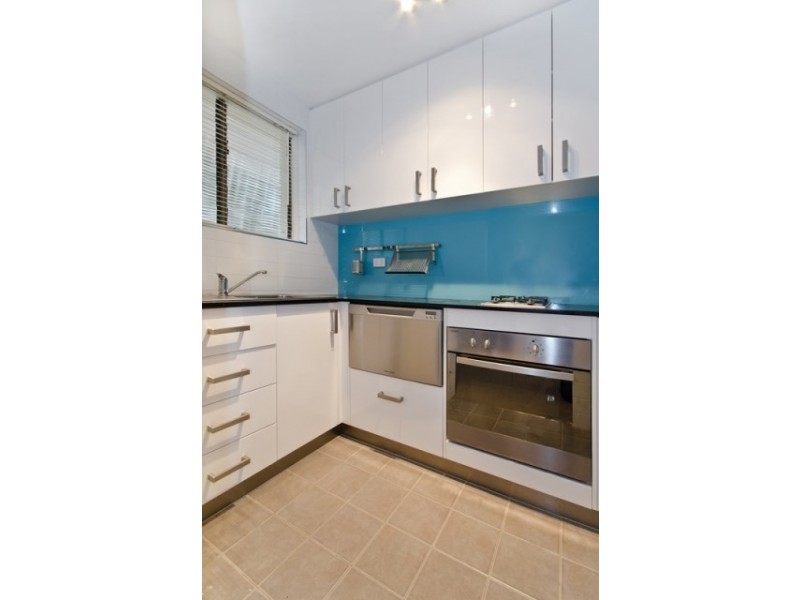 2/11 Beatrice Terrace, Ascot QLD 4007