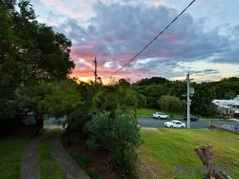 52 Royal Terrace, Hamilton QLD 4007