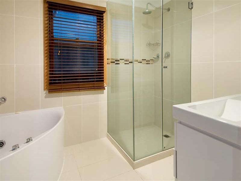 7 Ferguson Avenue, Northgate QLD 4013