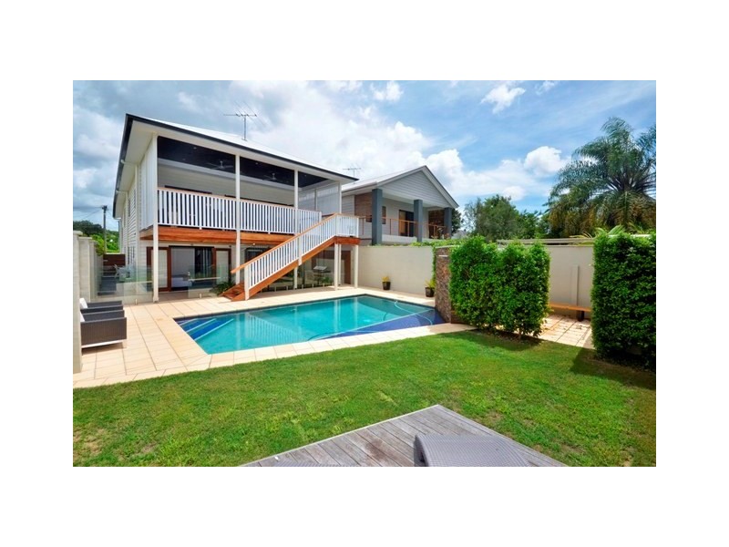 15 Blaikie Street, Hendra QLD 4011