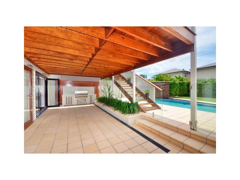 15 Blaikie Street, Hendra QLD 4011