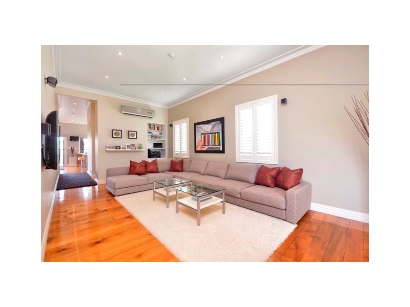 15 Blaikie Street, Hendra QLD 4011