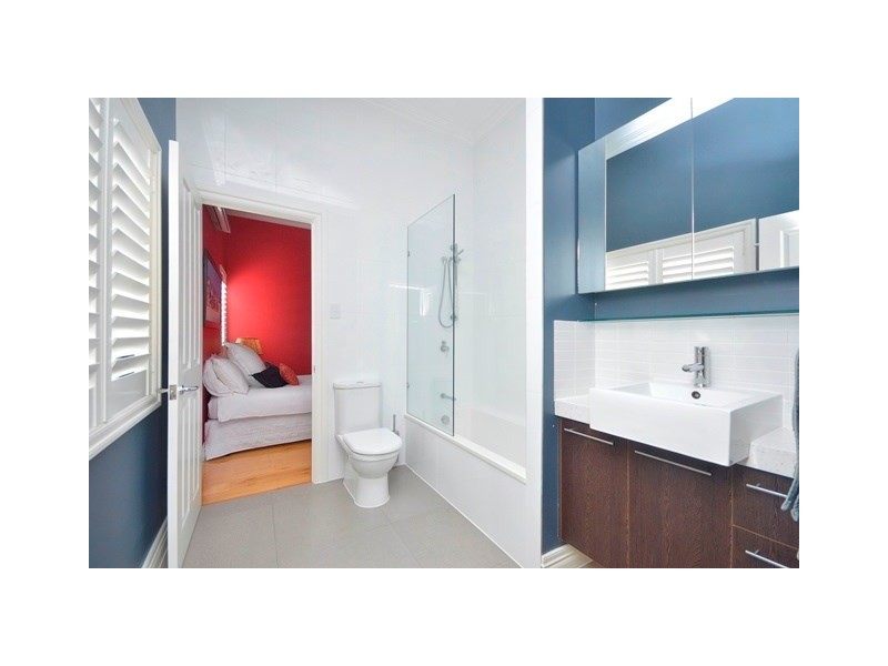 15 Blaikie Street, Hendra QLD 4011