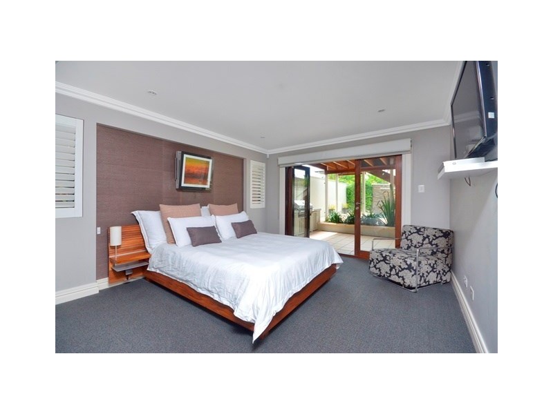 15 Blaikie Street, Hendra QLD 4011