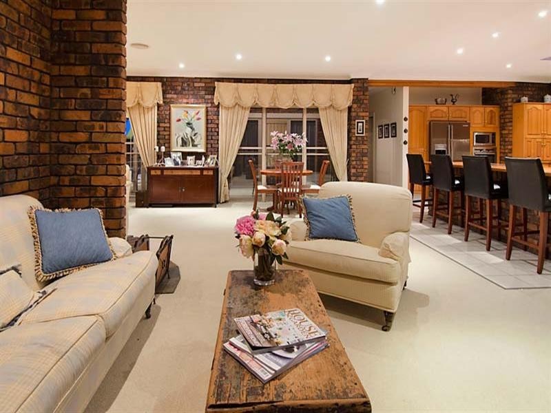 25 Lynell Street, Hamilton QLD 4007