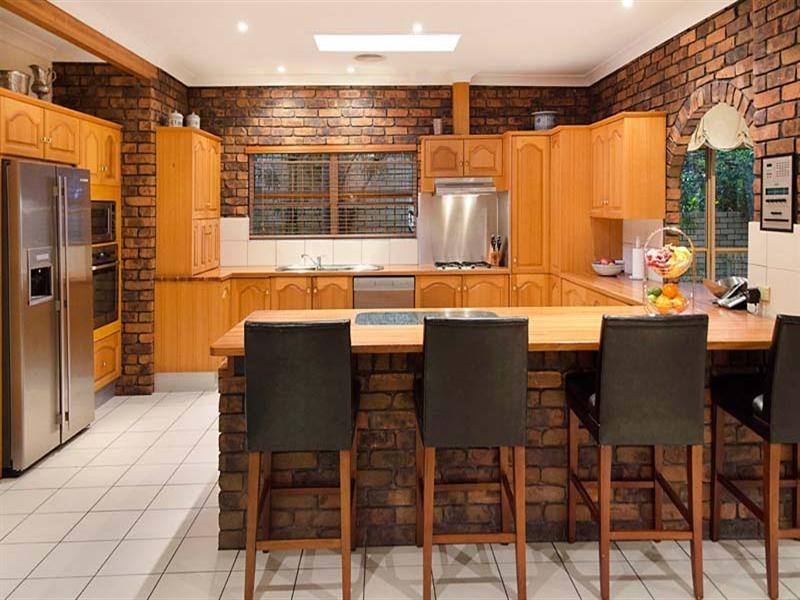 25 Lynell Street, Hamilton QLD 4007