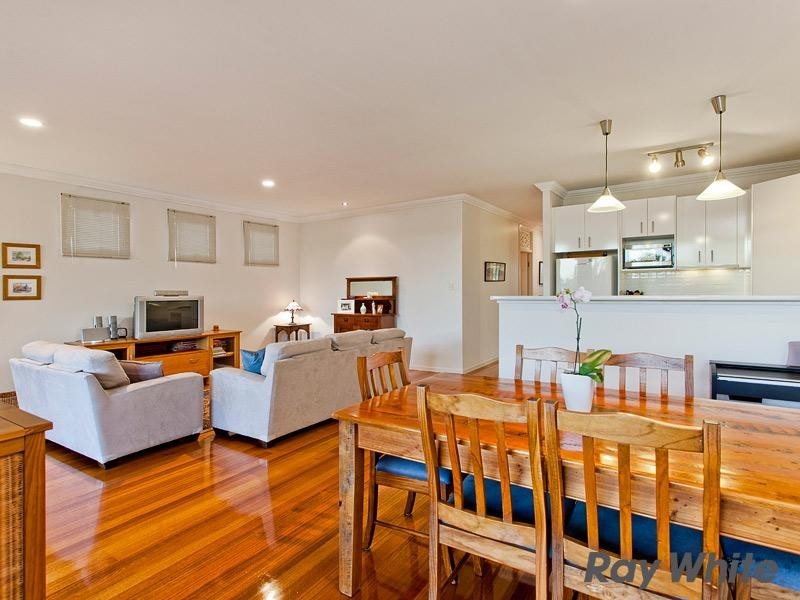 212 Thistle Street, Gordon Park QLD 4031