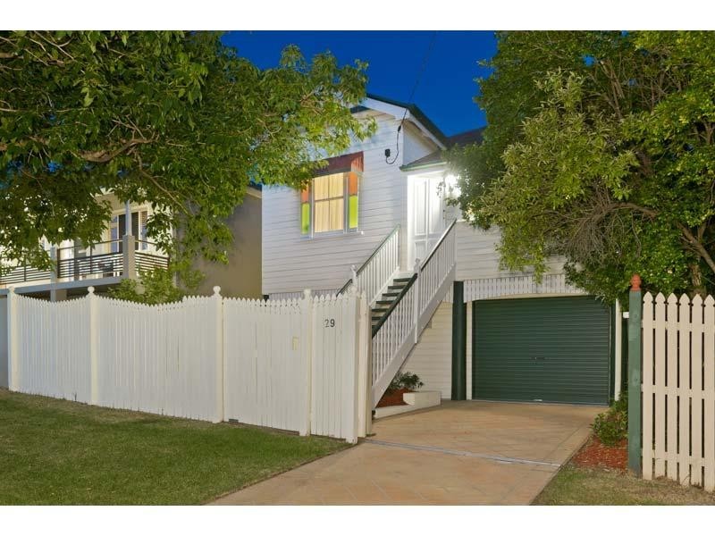 29 Lincoln Street, Wilston QLD 4051